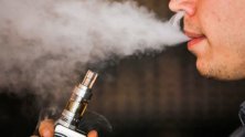抽电子烟把肺抽爆了电子烟油香料有什么危害 电子烟烟油中酱料可能带来最大的的危险
